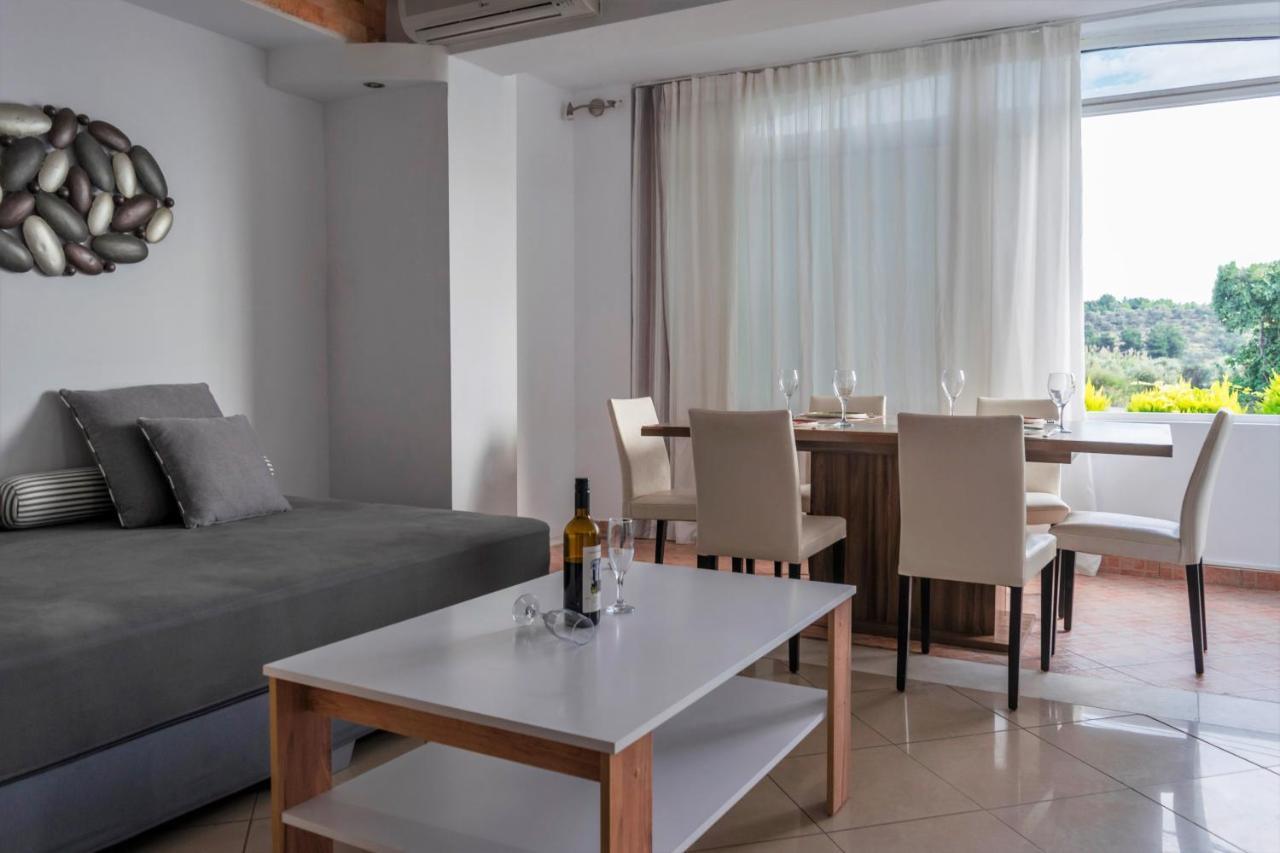 Kapahi Seaview Hotel Apartments Potos Exteriér fotografie